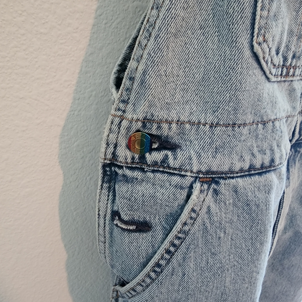 Women/Men LEVI'S PRIDE LIBERATION SHORTALLS - Picture 12 of 16